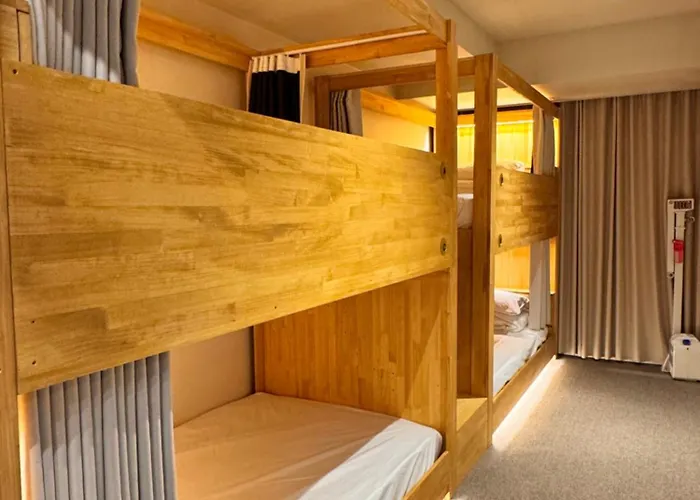 Bluedot Poshtel Hostel
