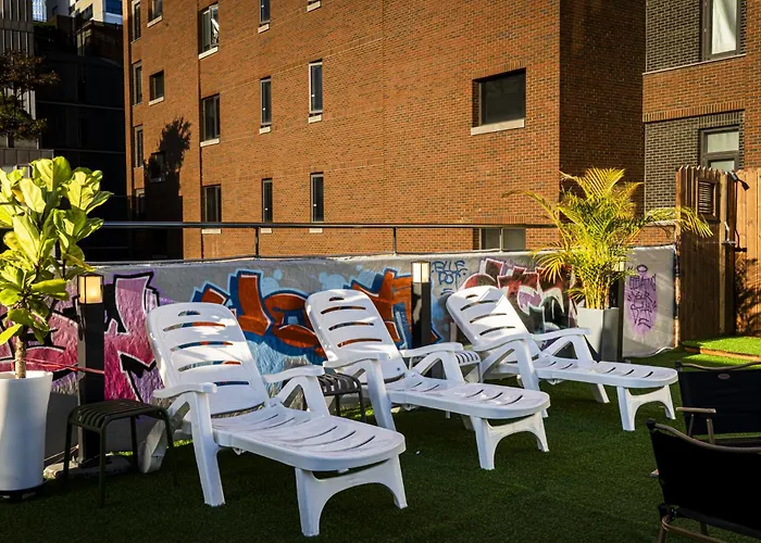Bluedot Poshtel Seoul